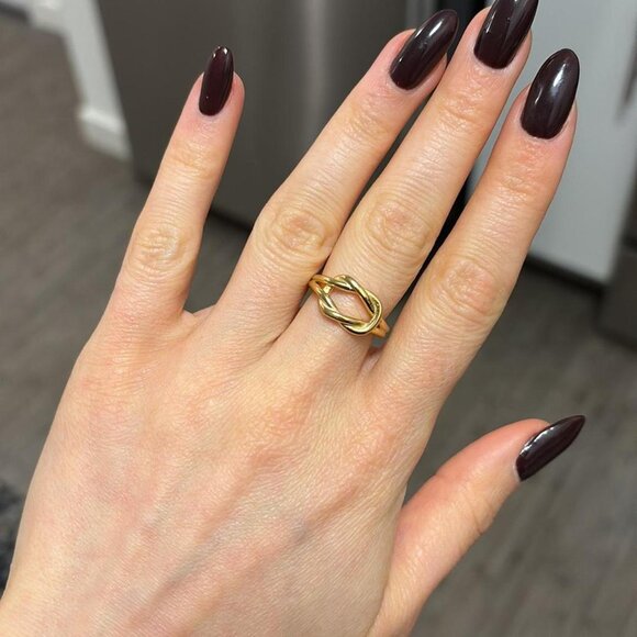 The Hazel Delicate gold stainless steel twist dainty love knot ring sz 6 - Picture 4 of 5